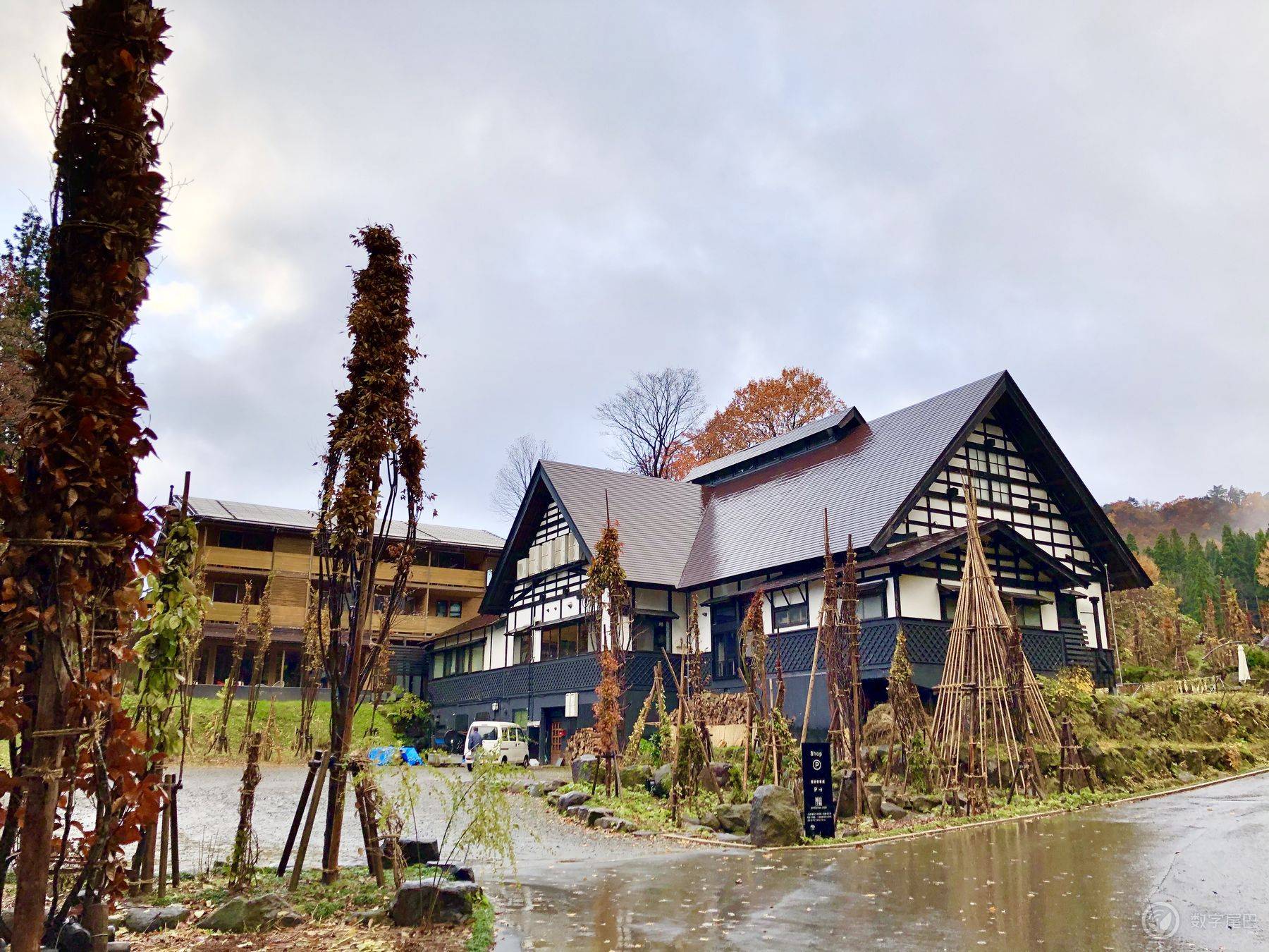 日本第一绝景温泉酒店：里山十帖